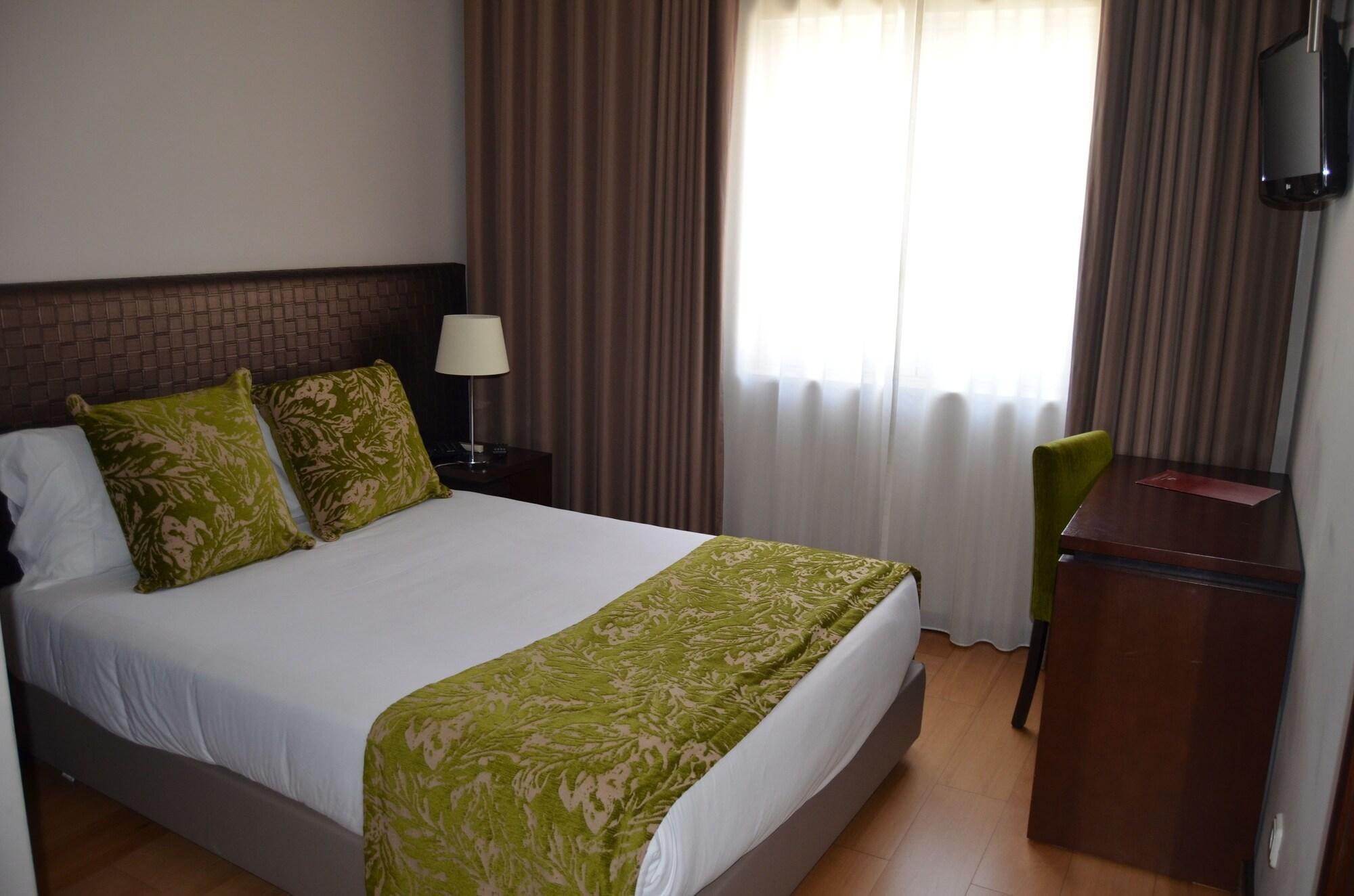 Hotel Торриш-Новаш Экстерьер фото