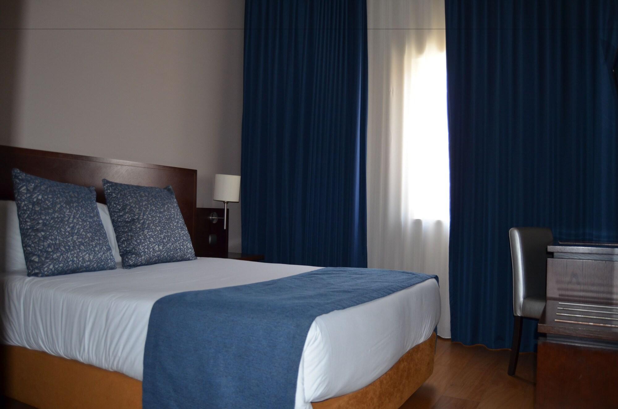 Hotel Торриш-Новаш Экстерьер фото