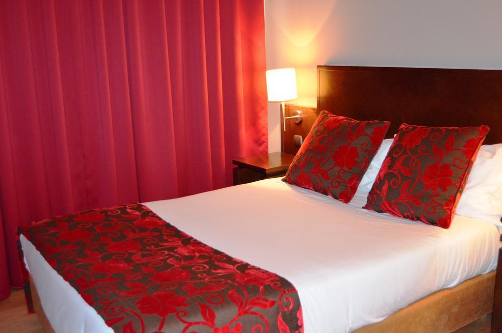 Hotel Торриш-Новаш Экстерьер фото